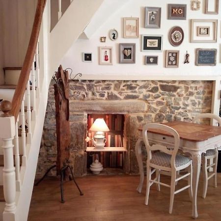 House At The Foot Of The Castle Of Fougeres Villa Dış mekan fotoğraf